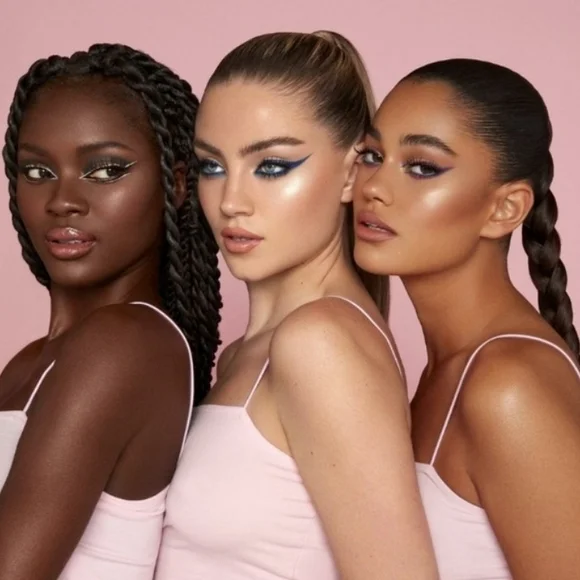 KYLIE Jenner Kylighter Pressed Illuminating Powder -050 Cheers Darling BNIB - Picture 7 of 7